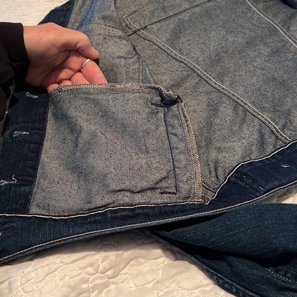 Levi Trucker Jacket NWOT size S/P Six pocket Jean Jacket Super Cute - Picture 9 of 13